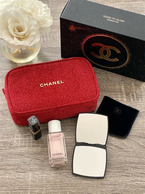 chanel gifts sets for her|chanel 2022 holiday gift set.